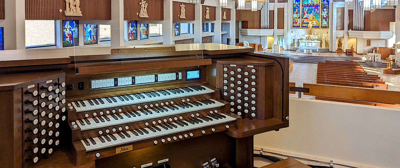 DIGITAL ORGANS & PIPE ORGAN CONSOLES
